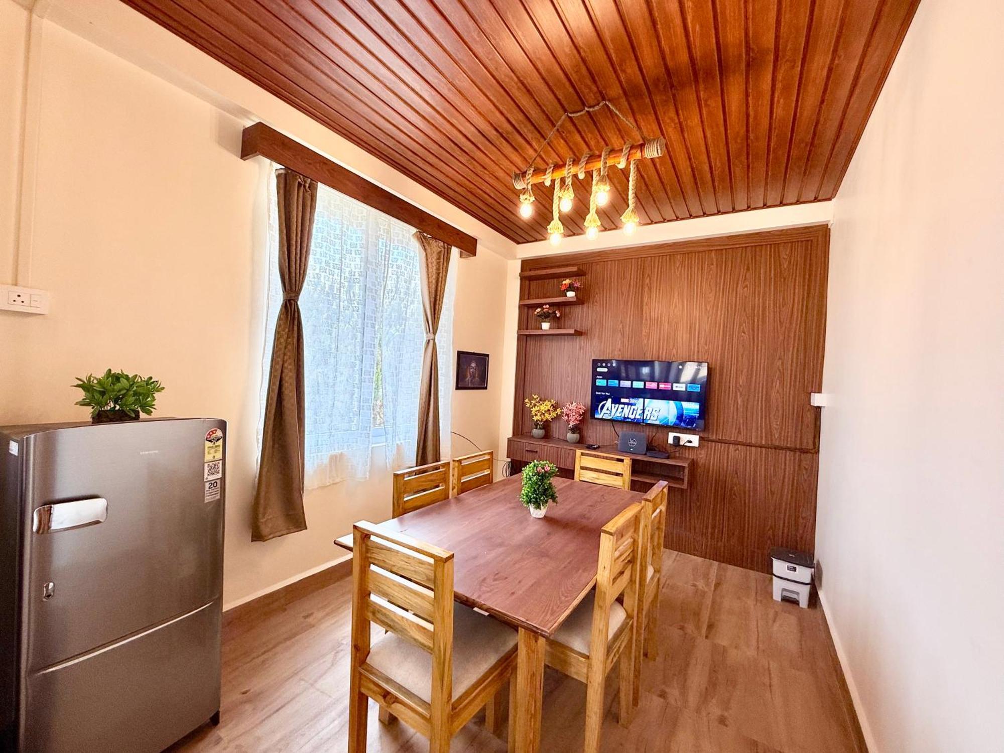 Yepplo - Complimentary Breakfast - 24 Hrs Caretaker & Power Backup Villa *